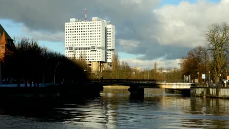 Haus-der-Sowjets-in-Kaliningrad,-Russland