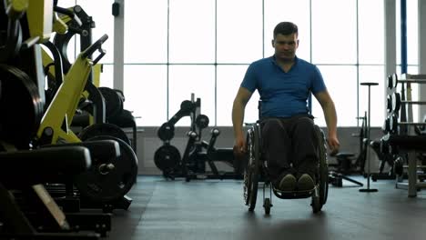 Man-in-Wheelchair-in-Gym