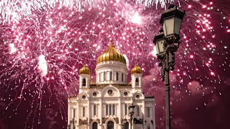 Fireworks-over-the-Christ-the-Savior-Cathedral,-Moscow,-Russia.