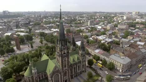 Luftbild-von-der-Kirche-St.-Elisabeth-In-Lemberg,-Ukraine