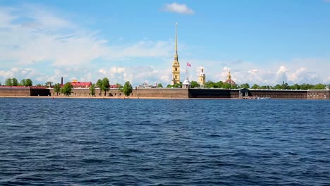 Peter-and-Paul-Fortress-across-the-Neva-river,-St.-Petersburg,-Russia