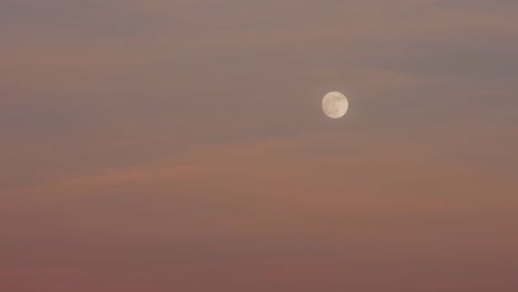 Full-moon-in-winter