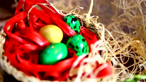 Lovely-Easter-eggs-in-baskets