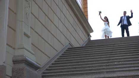 Pareja-de-bodas-bailando.