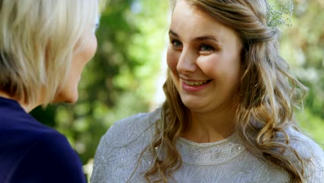 Happy-mother-daughter-Moment-4K-4k