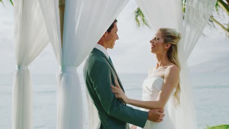 Bride-and-Groom-Kissing