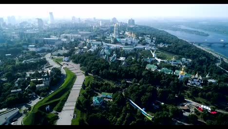 Aerial-view-on-the-Kiev-Pechersk-Lavra.-Green-and-beautiful-center-of-Kiev,-Ukraine