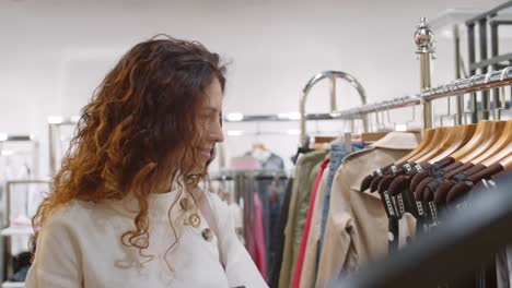 Young-Caucasian-Woman-Shopping