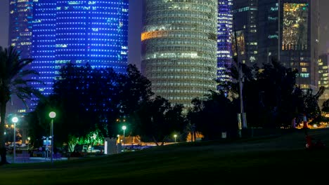 The-high-rise-district-of-Doha-night-timelapse