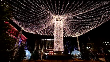 Christmas-and-New-Year-holidays-illumination-in-Moscow-city-center-on-Tverskaya-square-(at-night),-Russia