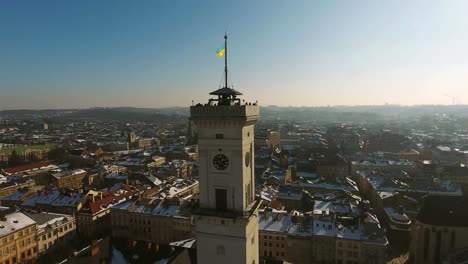 Winter-Magic-City-bei-Sonnenuntergang