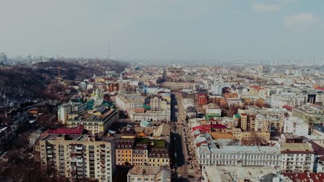 Imágenes-de-Aerial-drone-de-4K.-Panorama-de-podil-en-kiev