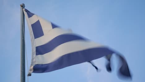 Griechische-Flagge-beschädigt