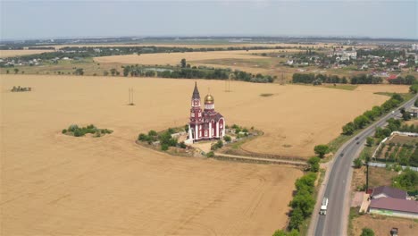 Luftaufnahme-der-neuen-orthodoxen-Kirche