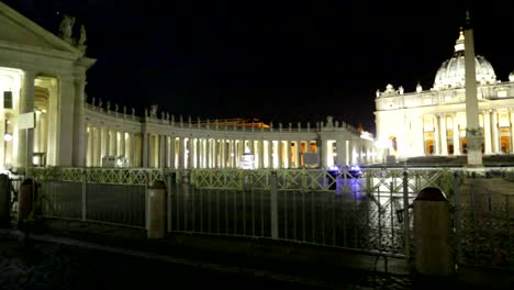 Plaza-de-San-Pietro-Roma