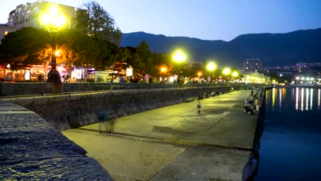 Night-Embankment-of-Yalta,-Crimea.-TimeLapse