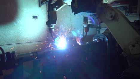 Robotic-Arm-Welding-Machine-Technology