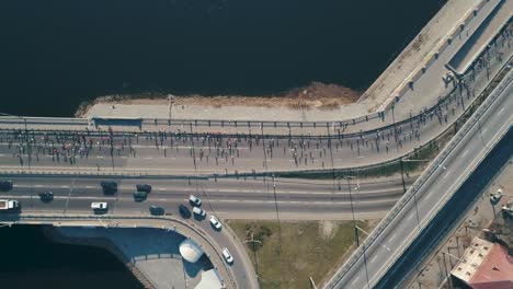 Marathon-running-on-the-bridge.-Top-view