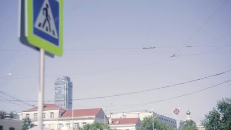 Road-sign-overlooking-the-city