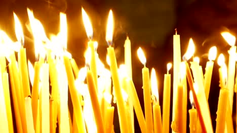 Burning-candles-in-Holy-Sepulcher-Church