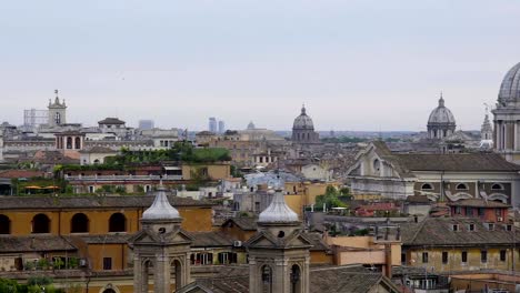 Breathtaking-view-of-Roman-architecture,-Altare-della-Patria,-San-Carlo-al-Corso