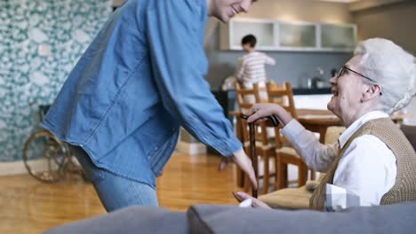 Volunteers-Visiting-Elderly-Woman