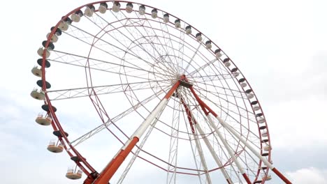 Ferris-wheel-in-Batumi-amusement-park,-sightseeing-in-city,-landmark,-tourism