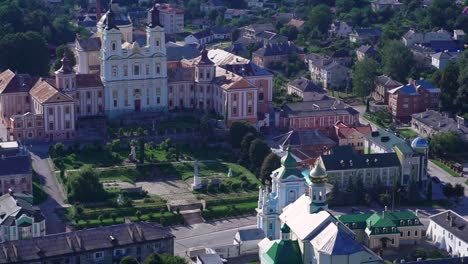 Cityscape-architecture-of-Kremenets-in-sunny-weather,-Ternopil-region,-Ukraine