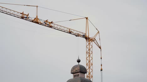 construction-crane-on-sky-background