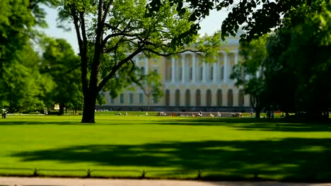 gehen-Sie-auf-die-grünen-königlichen-Parks-Zeitraffer