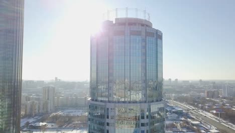 Beleuchtete-Wolkenkratzer-Gebäude-Geschäft-Komplex-Russlands.-Wolkenkratzer-im-Winter-Russland