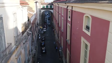 Aero-de-disparos,-una-ciudad-de-viejo-Italiano