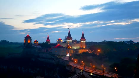 Light-castle-evening-car