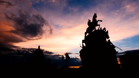 Timelapse-of-beautiful-sunset-at-Saint-Petersburg-city-historical-center-,-Russia