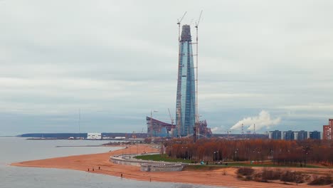 bridge-on-the-embankment-of-the-Finnish-Gulf-in-St.-Petersburg