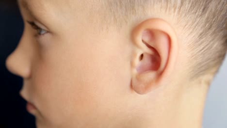 Ear-Baby,full-hd-video