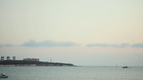 Entrance-in-Gelendzhik-Bay-and-the-lighthouse