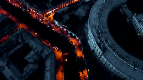 Noche-en-San-Petersburgo,-Rusia.-ciudad-desde-arriba-de-las-calles-y-ríos,-video-cinematográfico-abejón,-edificios-históricos-del-norte-capital