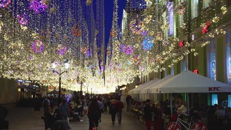 Nikolskaya-street,-Moscow,-Russia.-Night-walk-on-the-illuminated-street