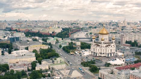 Catedral-de-Cristo-Salvador-y-Kremlin-de-Moscú