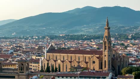 Florenz-Antenne-Stadtbild-Ansicht-Zeitraffer-von-Michelangelo-Quadrat-auf-die-Altstadt-mit-der-Kirche-Santa-Croce-in-Italien