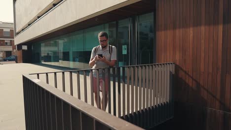 Man-waiting-for-someone-outdoor-in-summer.