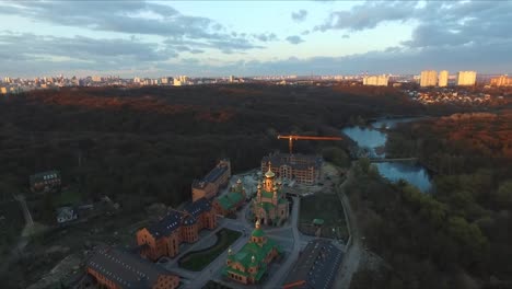 Paisajes-de-Kiev-tomados-del-Dron.