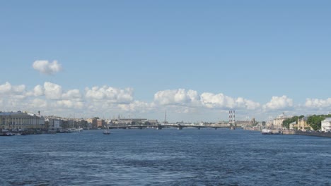 Wide-angle-shot-of-Neva-river-in-the-summer---St.-Petersburg,-Russia