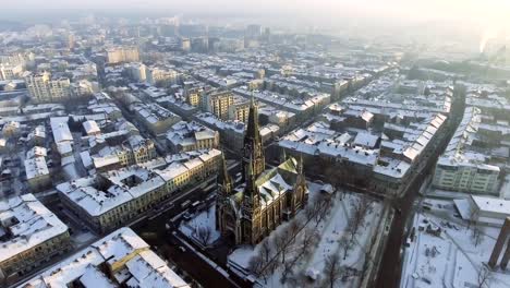 Iglesia-de-los-Santos-olga-y-elizabeth-en-Lviv-(Ucrania)