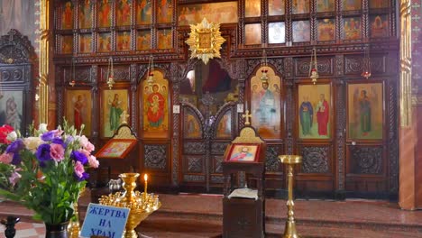 old-iconostasis-old-iconostasis-in-the-Catholic-Church