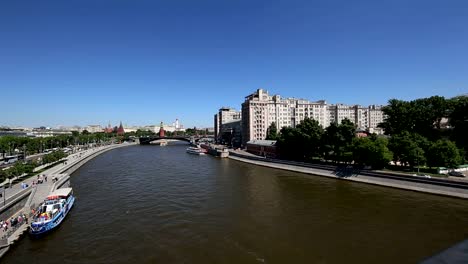 Río-de-Moskva-y-el-Kremlin-(día),-Moscú,-Rusia---la-vista-más-popular-de-Moscú