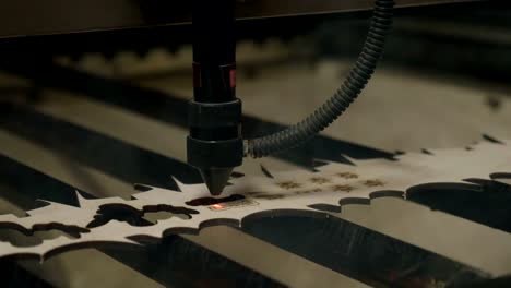 Laser-cutting-on-wood