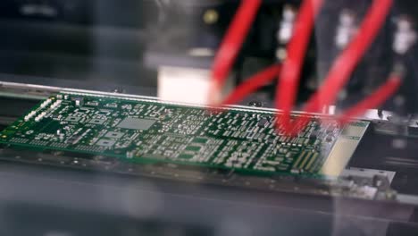 Surface-Mount-Technology-(Smt)-Machine-places-elements-on-circuit-boards