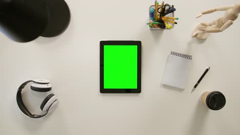 Ein-Finger-berühren-ein-Green-Screen-des-iPad